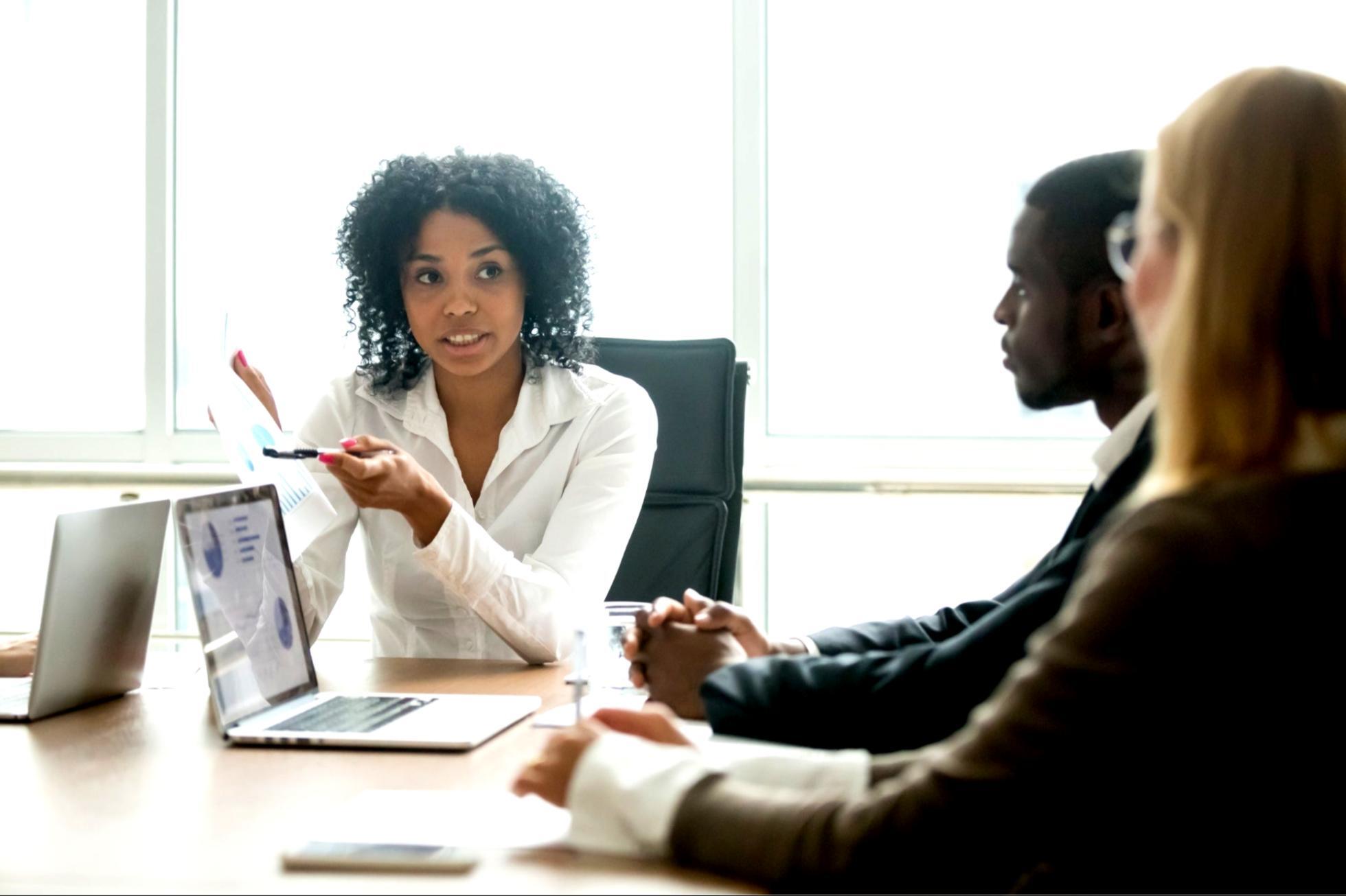 Espace de travail organisé pour l'apprentissage en ligne